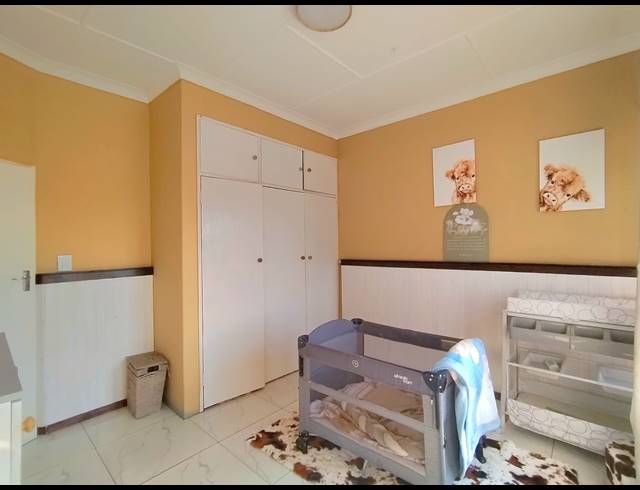 6 BEDROOM HOUSE FOR SALE IN BRAKPAN CENTRAL